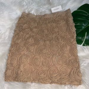 Banana Republic Gold Rose embellished skirt Sz 4